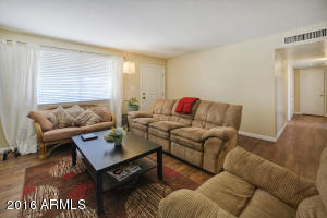 814 W 19th St, Tempe, AZ 85281 photo 2