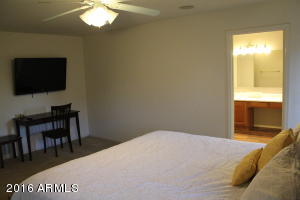 3018 W Donner Dr, Phoenix, AZ 85041 photo 10