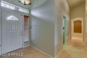  6108 W Saguaro Park Ln, Glendale, AZ 85310 photo 4
