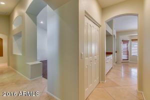  6108 W Saguaro Park Ln, Glendale, AZ 85310 photo 6