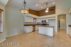  6108 W Saguaro Park Ln, Glendale, AZ 85310 photo 14