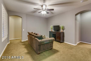 3520 E Comstock Dr, Gilbert, AZ 85296 photo 11