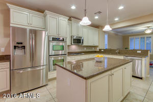 3520 E Comstock Dr, Gilbert, AZ 85296 photo 7