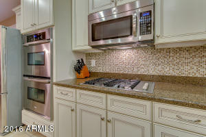 3520 E Comstock Dr, Gilbert, AZ 85296 photo 8