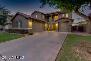 3520 E Comstock Dr, Gilbert, AZ 85296 photo 2