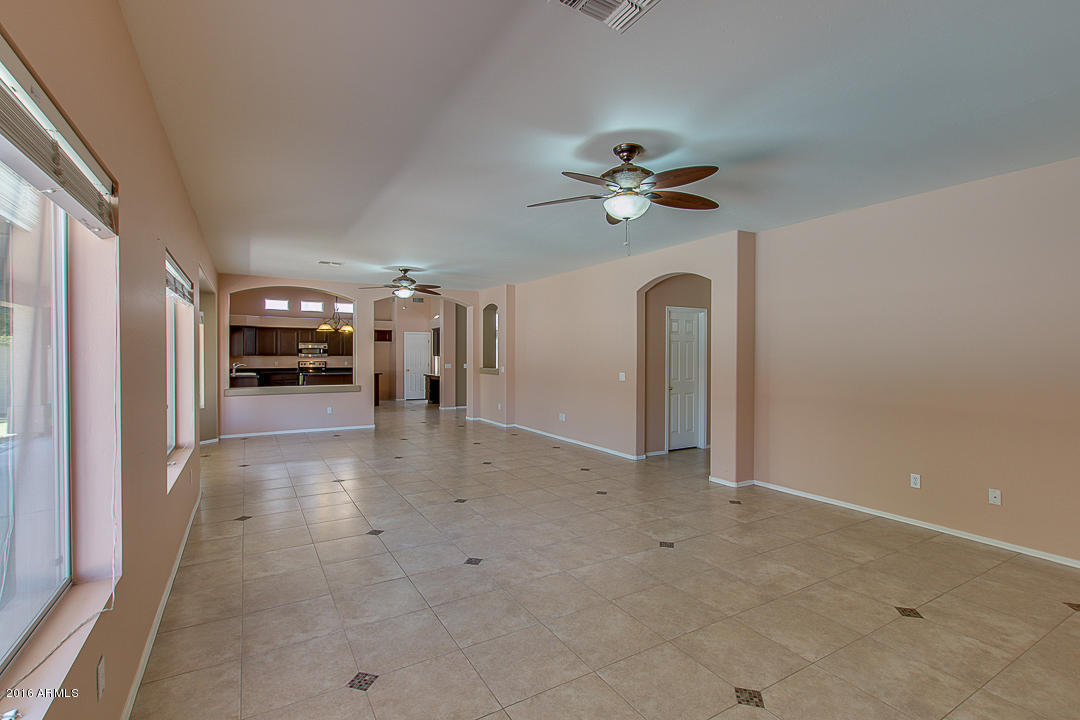 331 S Surfside Dr, Gilbert, AZ 85233 photo 25