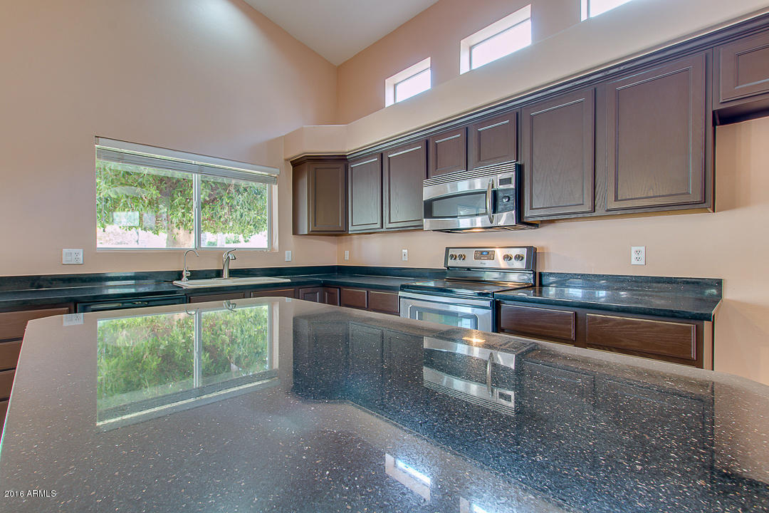 331 S Surfside Dr, Gilbert, AZ 85233 photo 18