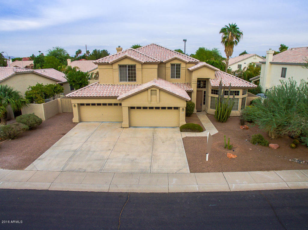 331 S Surfside Dr, Gilbert, AZ 85233 photo 1