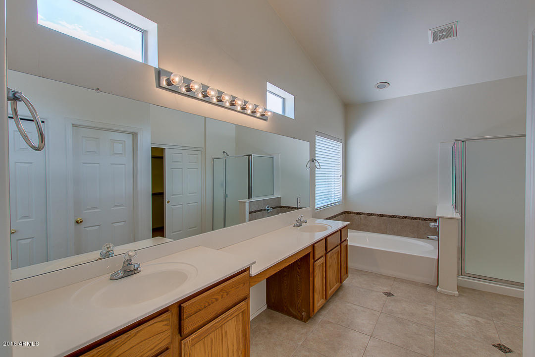 331 S Surfside Dr, Gilbert, AZ 85233 photo 33