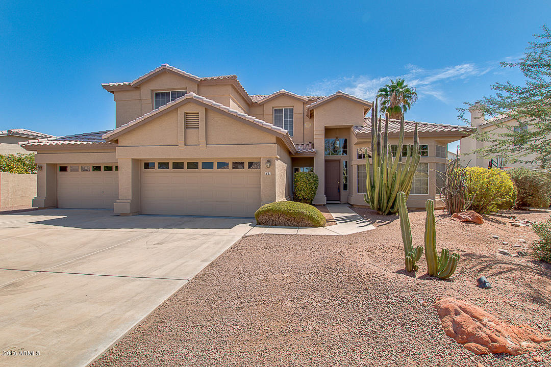 331 S Surfside Dr, Gilbert, AZ 85233 photo 2
