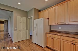 1202 E Bartlett Way, Chandler, AZ 85249 photo 9