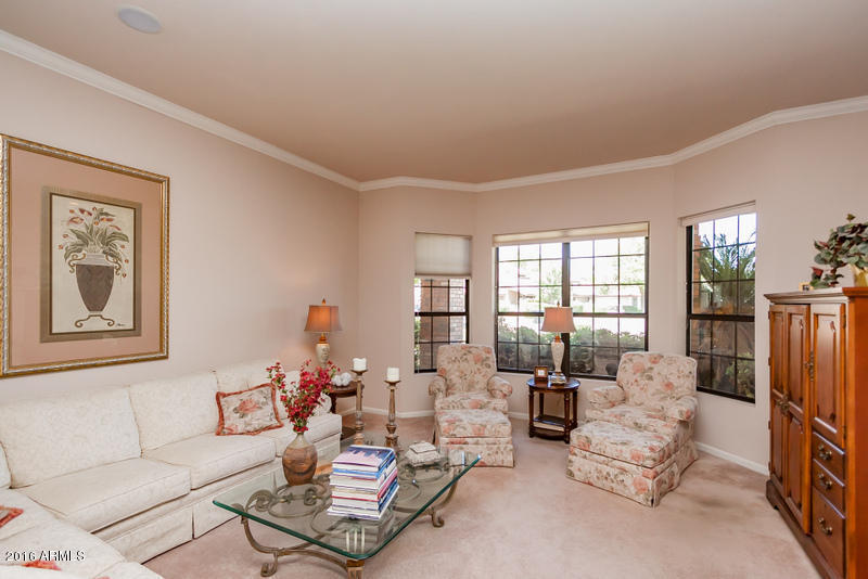 109 E Citation Ln, Tempe, AZ 85284 photo 9
