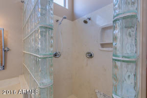 633 W Desert Ave, Gilbert, AZ 85233 photo 32