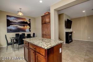 2182 W Scully Dr, Phoenix, AZ 85023 photo 9