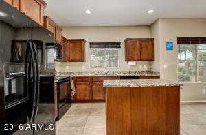 2182 W Scully Dr, Phoenix, AZ 85023 photo 8
