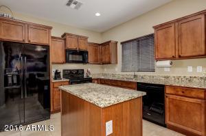 2182 W Scully Dr, Phoenix, AZ 85023 photo 7