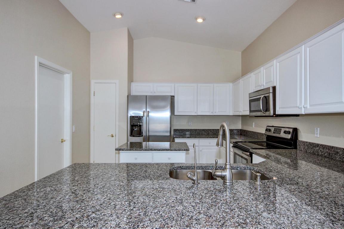 4712 E Indigo St, Gilbert, AZ 85298 photo 9