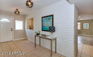 1851 E Geneva Dr, Tempe, AZ 85282 photo 1