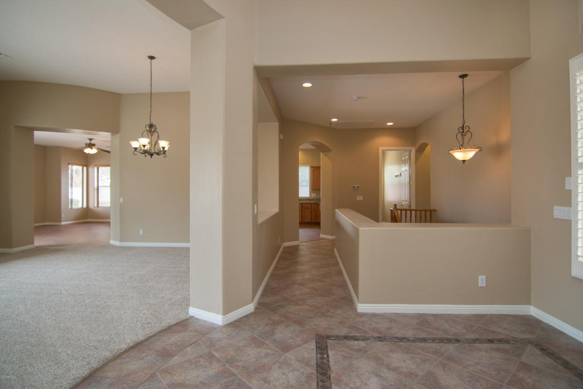 716 E Hopkins Rd, Gilbert, AZ 85295 photo 5