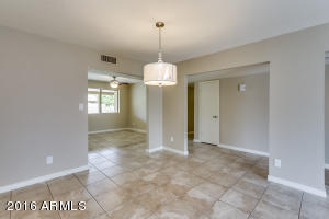 302 E Paradise Ln, Phoenix, AZ 85022 photo 8