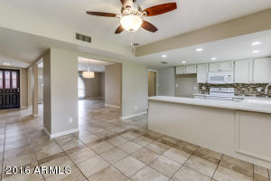 302 E Paradise Ln, Phoenix, AZ 85022 photo 13