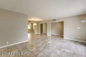 302 E Paradise Ln, Phoenix, AZ 85022 photo 6