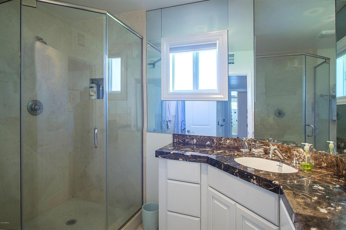 3610 N 49th Pl, Phoenix, AZ 85018 photo 9
