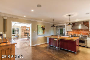 925 W Why Worry Ln, Phoenix, AZ 85021 photo 13