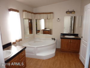 1392 E 22nd Ave, Apache Junction, AZ 85119 photo 3