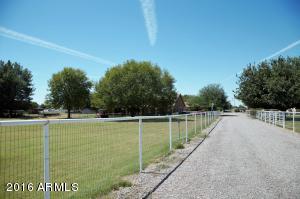 2577 E Strawberry Dr, Gilbert, AZ 85298 photo 13