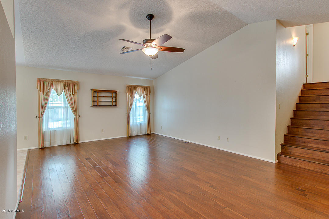 607 E Arabian Ct, Gilbert, AZ 85296 photo 2
