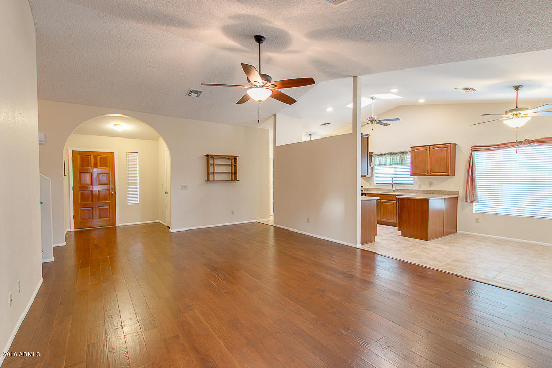 607 E Arabian Ct, Gilbert, AZ 85296 photo 3