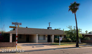 3135 E Shangri La Rd, Phoenix, AZ 85028 photo 1