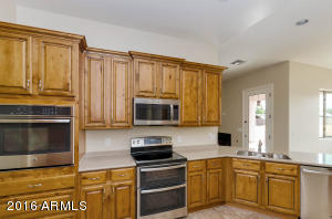 9601 S 156th Pl, Gilbert, AZ 85234 photo 1