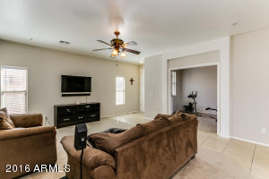 902 E Dee St, Avondale, AZ 85323 photo 8