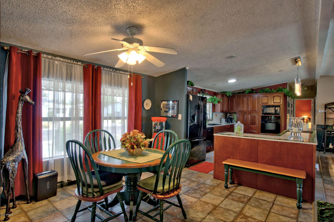2573 W Cody St, Apache Junction, AZ 85120 photo 4