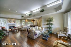 3192 E Stella Ln, Phoenix, AZ 85016 photo 2