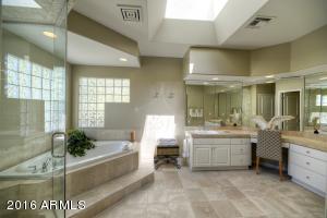 3192 E Stella Ln, Phoenix, AZ 85016 photo 10