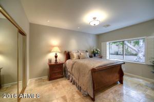 3192 E Stella Ln, Phoenix, AZ 85016 photo 11