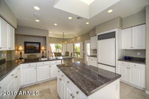 3192 E Stella Ln, Phoenix, AZ 85016 photo 6