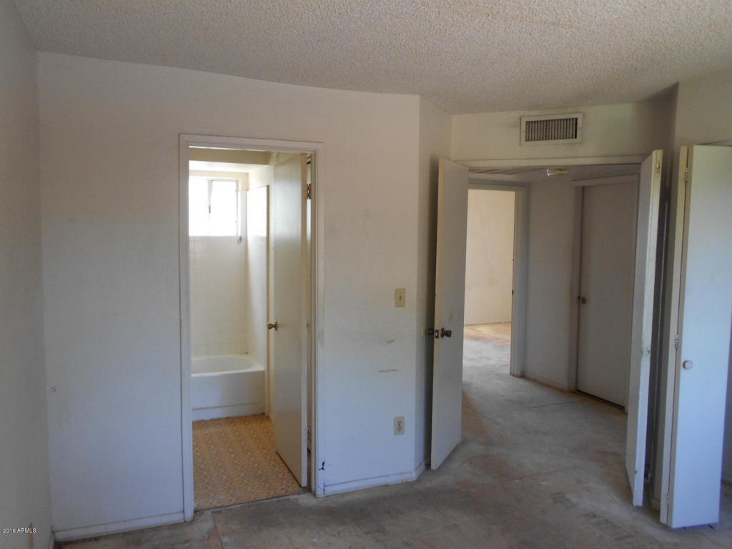 444 E Pecan Rd, Phoenix, AZ 85040 photo 17