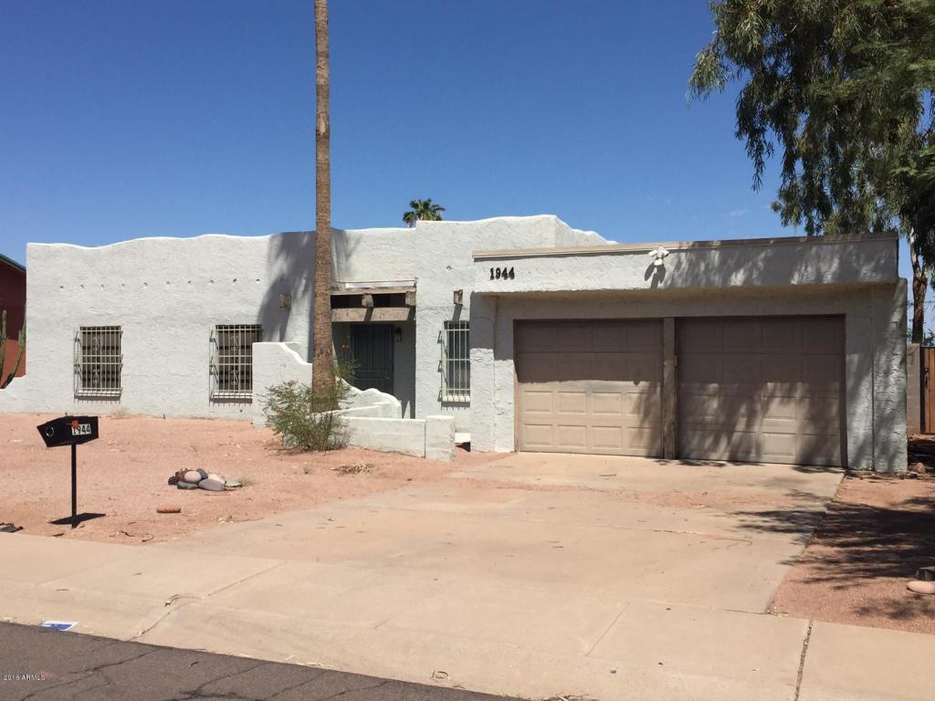 1944 E Desert Dr, Phoenix, AZ 85042 photo 1