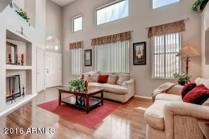 3208 E Kerry Ln, Phoenix, AZ 85050 photo 10