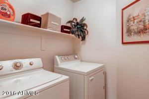3208 E Kerry Ln, Phoenix, AZ 85050 photo 17