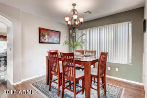 3208 E Kerry Ln, Phoenix, AZ 85050 photo 3