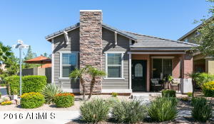 4352 E Selena Dr, Phoenix, AZ 85050 photo 2