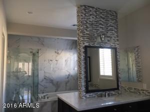 2921 E Branham Ln, Phoenix, AZ 85042 photo 8