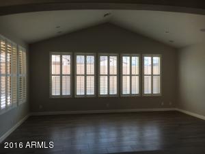 2921 E Branham Ln, Phoenix, AZ 85042 photo 5