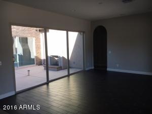2921 E Branham Ln, Phoenix, AZ 85042 photo 11