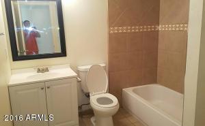 7734 W Earll Dr, Phoenix, AZ 85033 photo 12